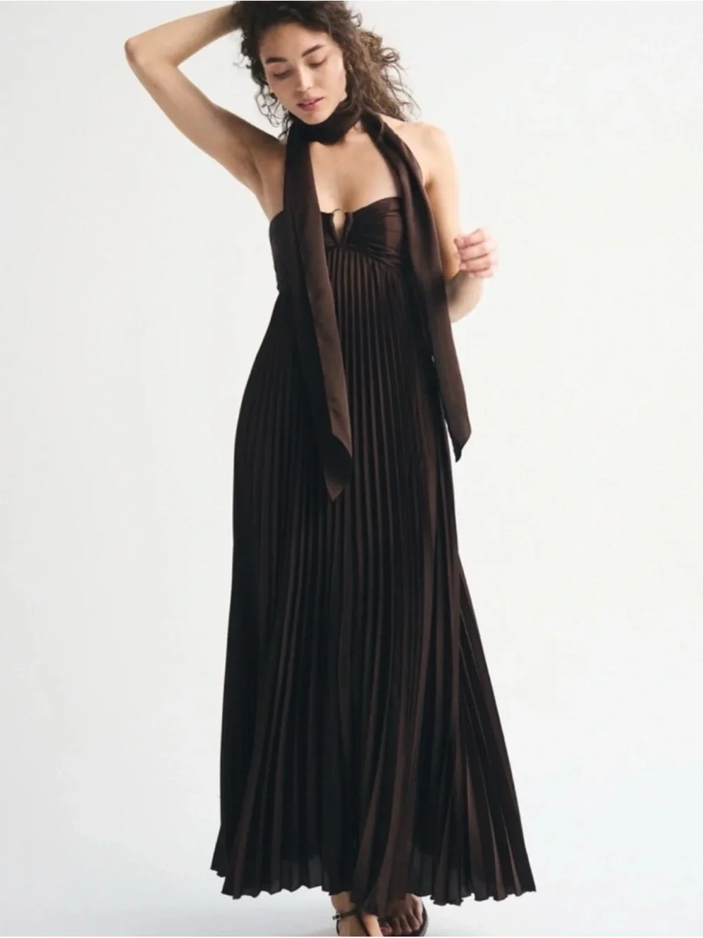 Abercrombie & Fitch Strapless Pleated Dress in Dark Brown
